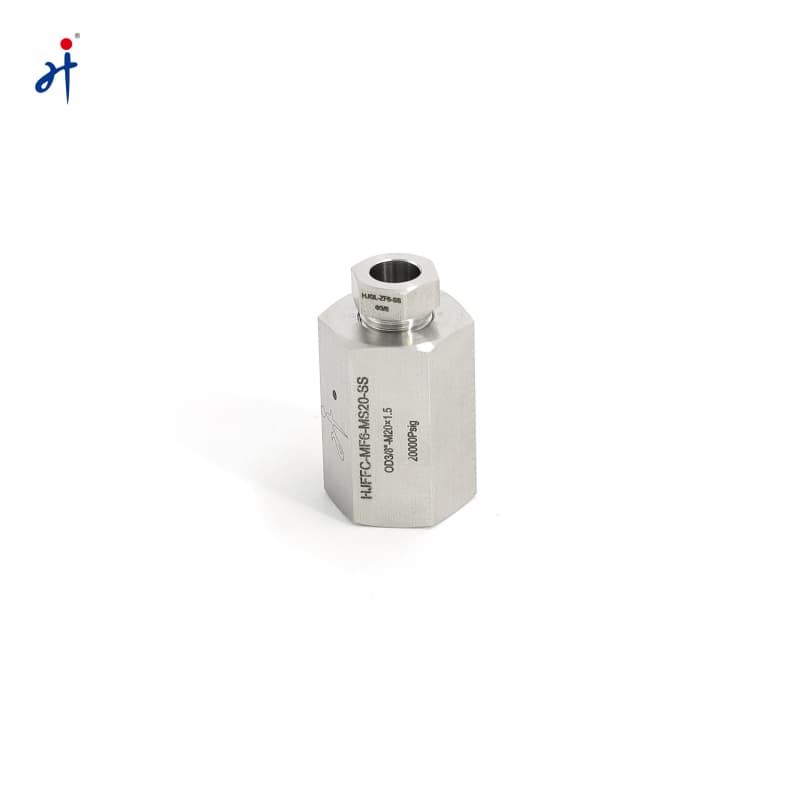 Female Threaded 3/8″ Compression Fitting | 20000 psi